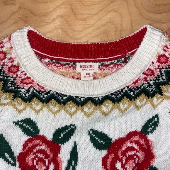 Rose Winter Cable-knit Sweater - Picture 8 of 10
